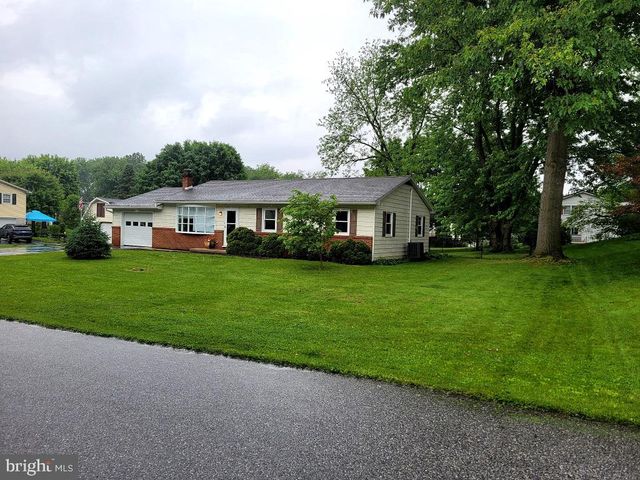 160 ECHO DR, Chambersburg, PA 17202