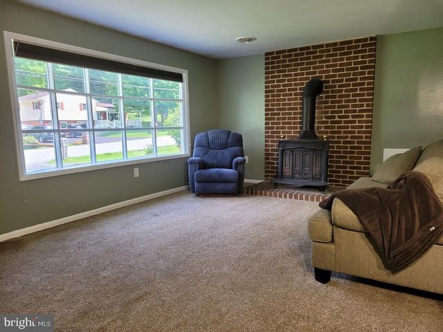 160 ECHO DR, Chambersburg, PA 17202