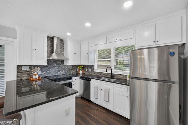 938 Charleston Court, Gainesville, GA 30501