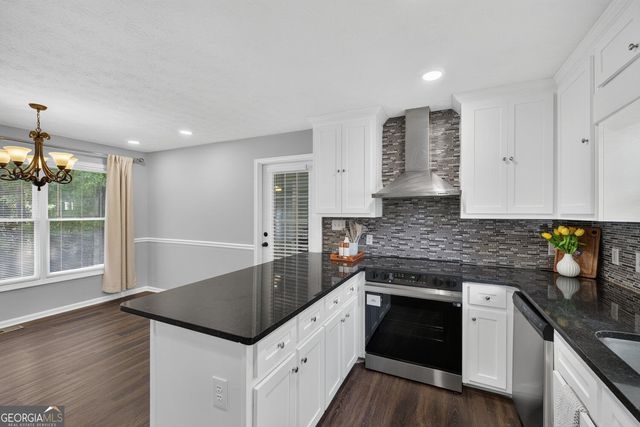 938 Charleston Court, Gainesville, GA 30501