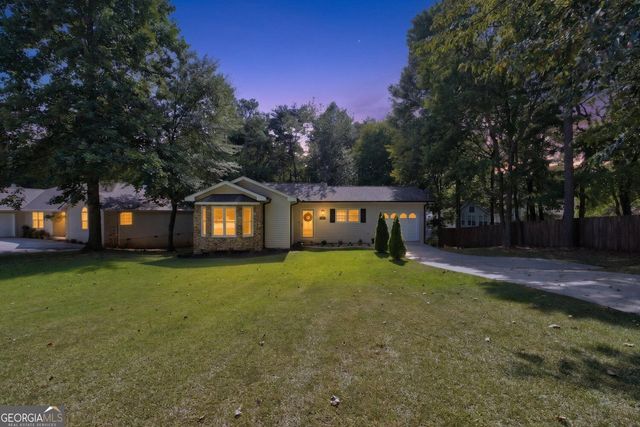 938 Charleston Court, Gainesville, GA 30501
