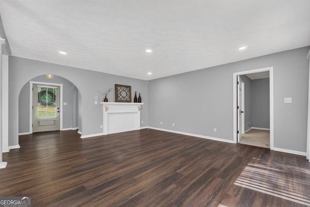 938 Charleston Court, Gainesville, GA 30501