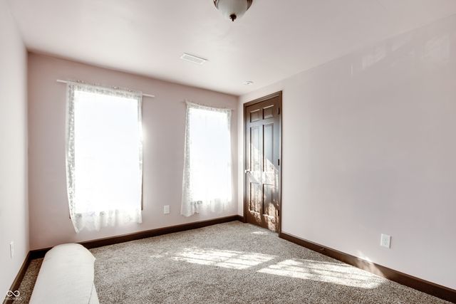 8 Mill Springs, Coatesville, IN 46121