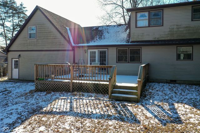 8 Mill Springs, Coatesville, IN 46121