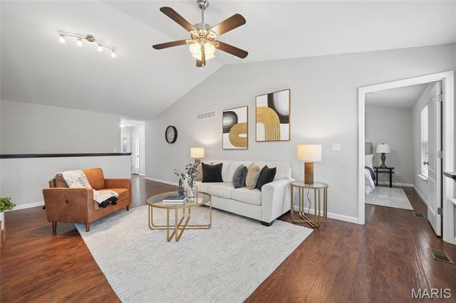 500 Indian Lake Drive, Wright City, MO 63390