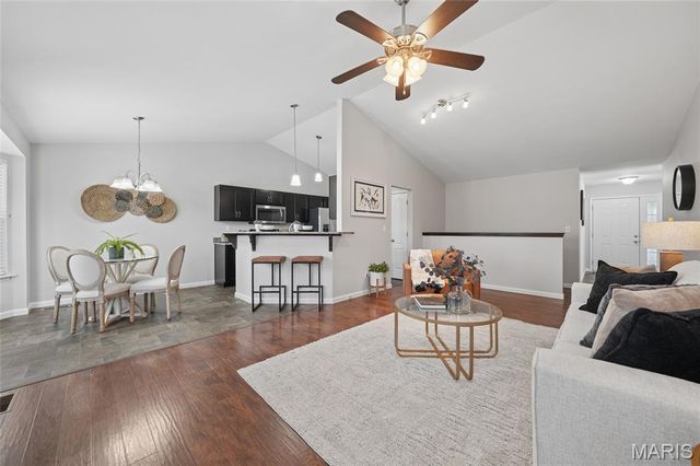 500 Indian Lake Drive, Wright City, MO 63390