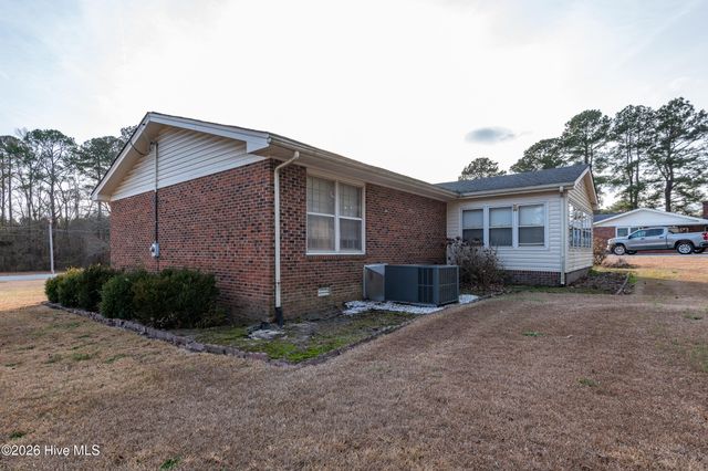 6295 Nc Hwy 33, Grimesland, NC 27837