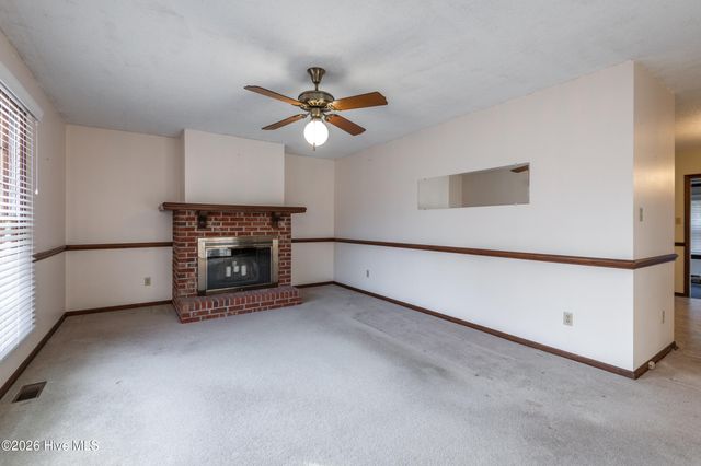 6295 Nc Hwy 33, Grimesland, NC 27837