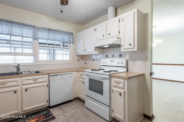 6295 Nc Hwy 33, Grimesland, NC 27837