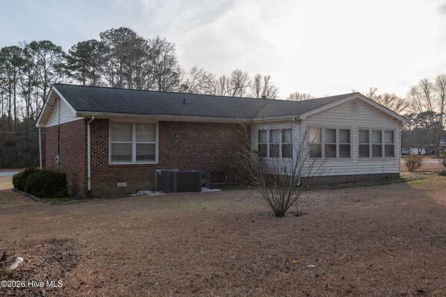 6295 Nc Hwy 33, Grimesland, NC 27837