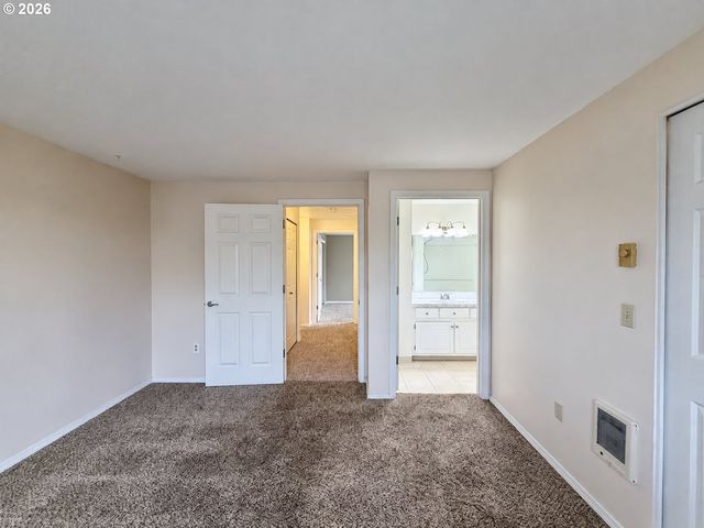 17516 Nw SPRINGVILLE Rd B-1, Portland, OR 97229