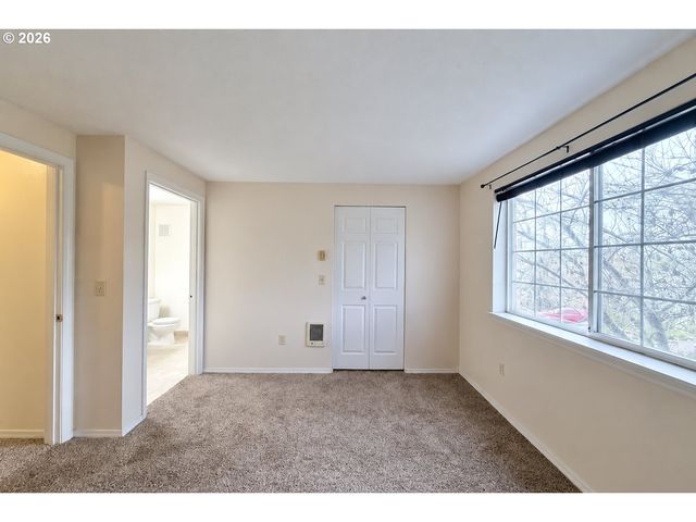 17516 Nw SPRINGVILLE Rd B-1, Portland, OR 97229