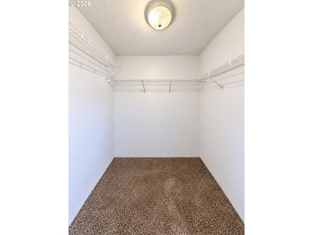 17516 Nw SPRINGVILLE Rd B-1, Portland, OR 97229