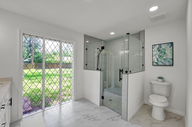 3 Briarwood Drive, Conroe, TX 77301