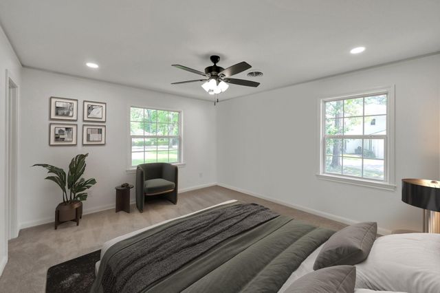 3 Briarwood Drive, Conroe, TX 77301