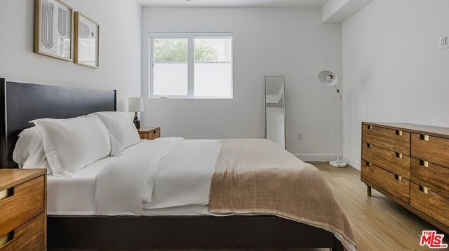 1130 N Orange Drive 201, Los Angeles, CA 90038