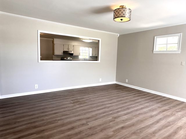 21 McAlister Rd, Fayetteville, TN 37334