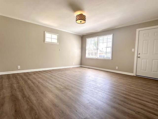 21 McAlister Rd, Fayetteville, TN 37334
