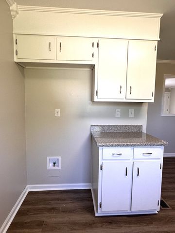 21 McAlister Rd, Fayetteville, TN 37334