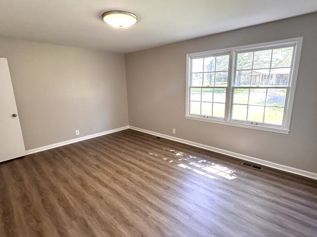 21 McAlister Rd, Fayetteville, TN 37334