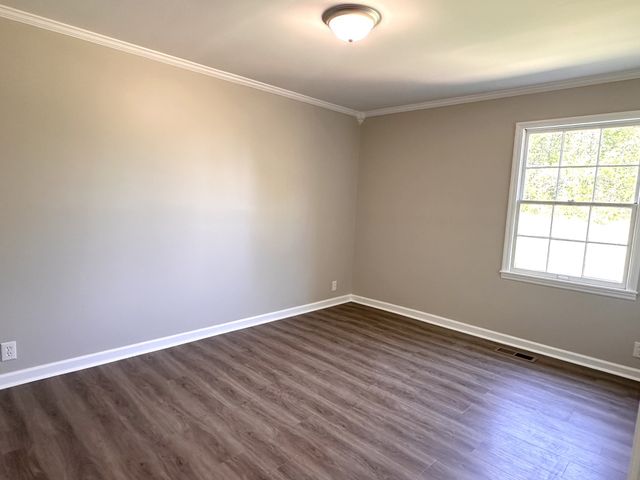 21 McAlister Rd, Fayetteville, TN 37334