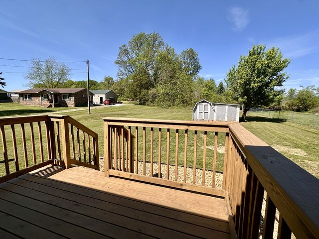 21 McAlister Rd, Fayetteville, TN 37334