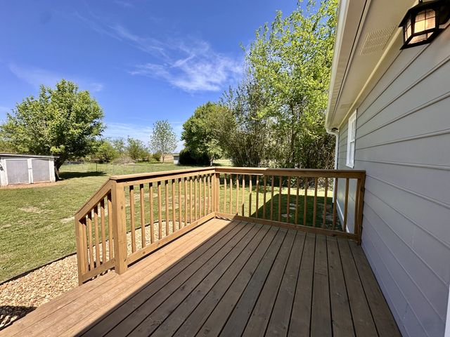 21 McAlister Rd, Fayetteville, TN 37334