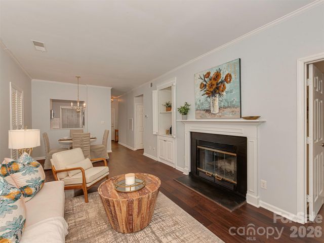 301 Queens Road 105, Charlotte, NC 28204