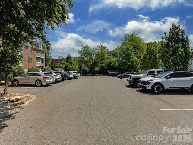 301 Queens Road 105, Charlotte, NC 28204
