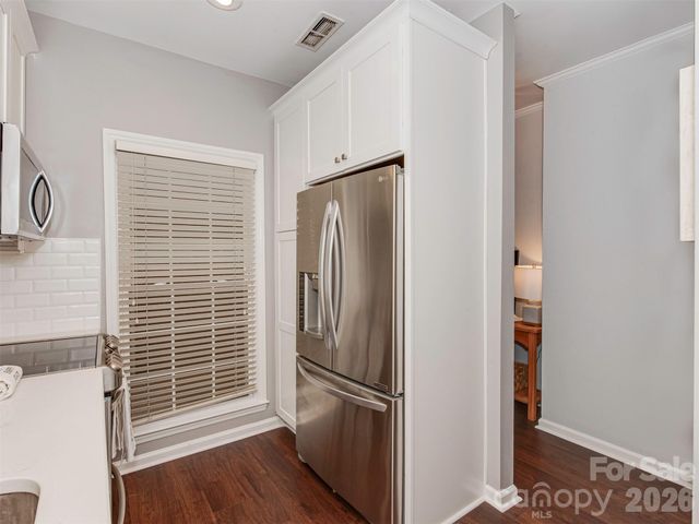 301 Queens Road 105, Charlotte, NC 28204