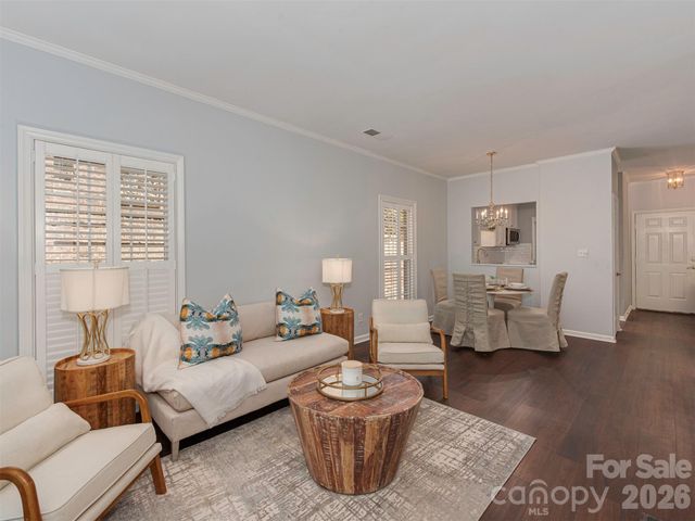 301 Queens Road 105, Charlotte, NC 28204