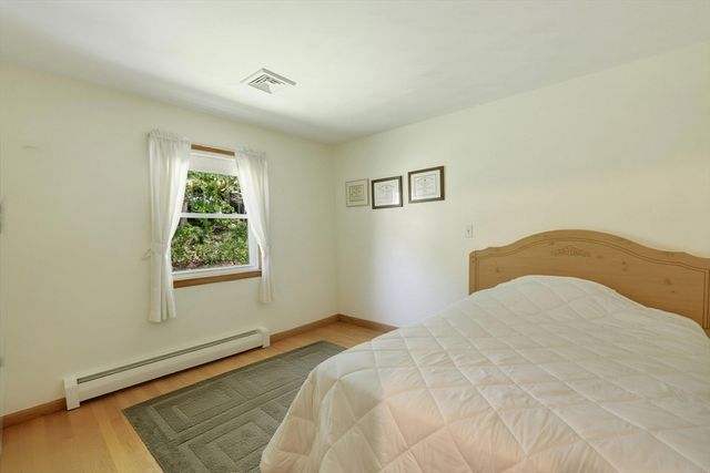 16 Saybrook Cir, South Hadley, MA 01075