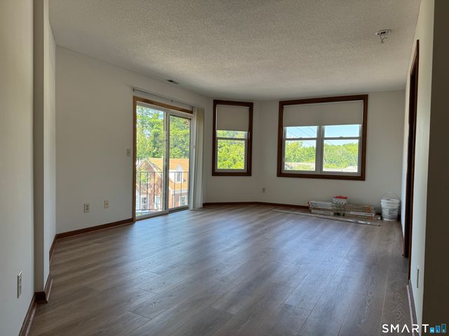 1022 Main Street 7, Branford, CT 06405