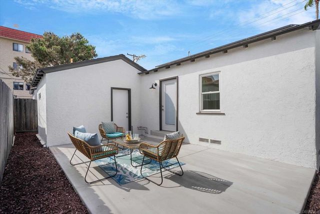 3553 Monroe, San Diego, CA 92116