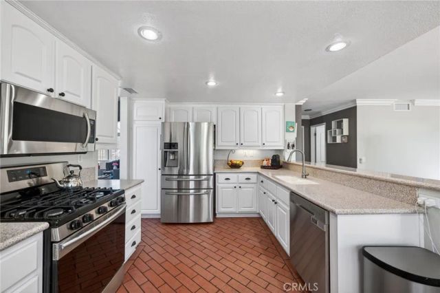 28680 Avenida Marbella, Menifee, CA 92584