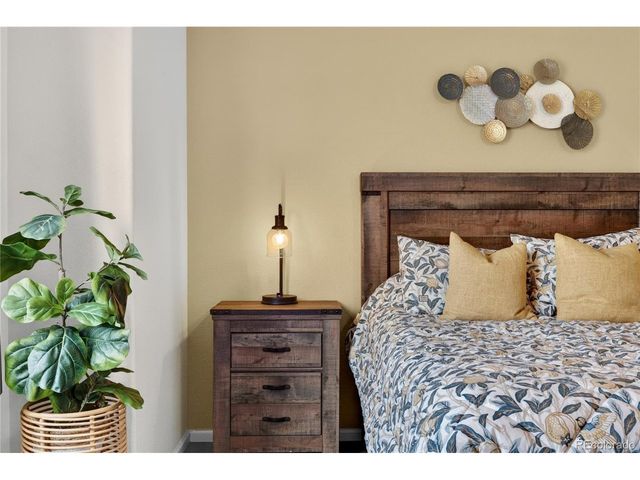 7425 S Norfolk St, Aurora, CO 80016