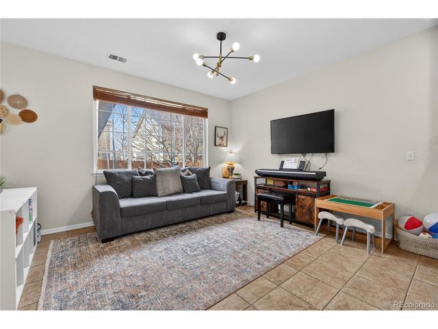 7425 S Norfolk St, Aurora, CO 80016