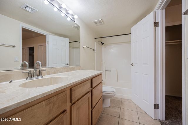330 S BECK Avenue 207, Tempe, AZ 85281