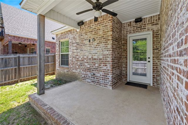 254 N Solitude Bend, Fayetteville, AR 72704
