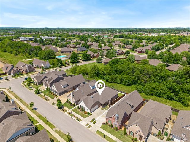 254 N Solitude Bend, Fayetteville, AR 72704