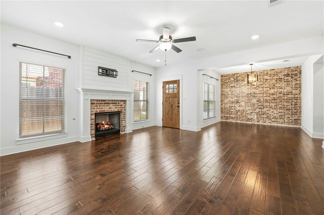 254 N Solitude Bend, Fayetteville, AR 72704