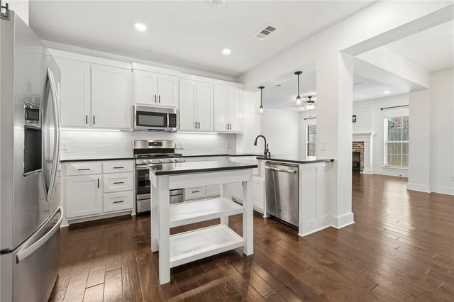 254 N Solitude Bend, Fayetteville, AR 72704