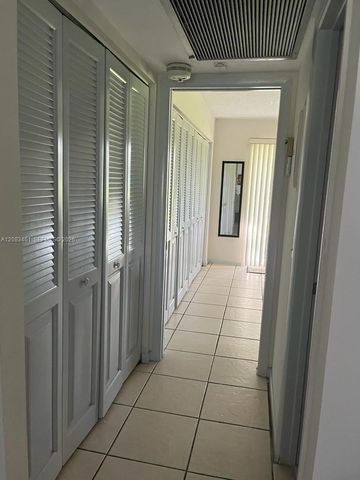 288 N Tilford N 288, Deerfield Beach, FL 33442