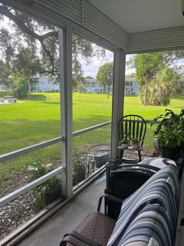288 N Tilford N 288, Deerfield Beach, FL 33442
