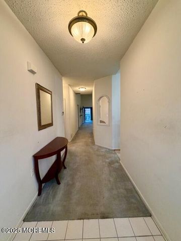 2 London Drive, Monroe, NJ 08831