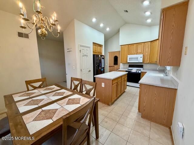 2 London Drive, Monroe, NJ 08831