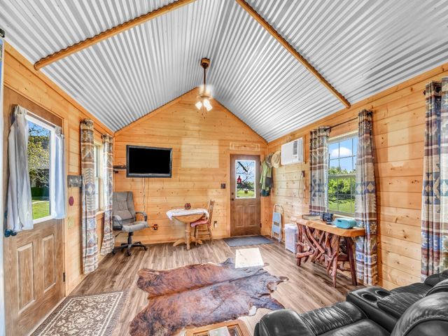 4519 County Road 2690, Alvord, TX 76225