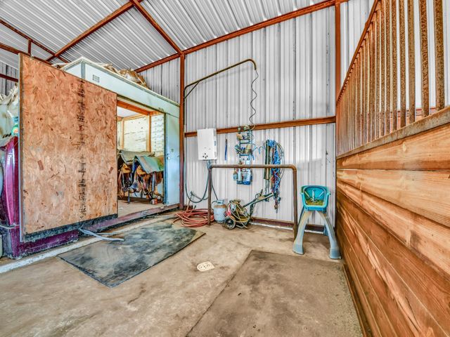4519 County Road 2690, Alvord, TX 76225