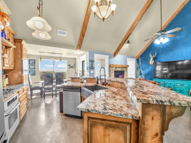 4519 County Road 2690, Alvord, TX 76225