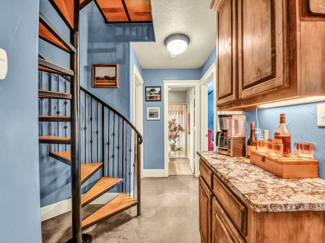 4519 County Road 2690, Alvord, TX 76225